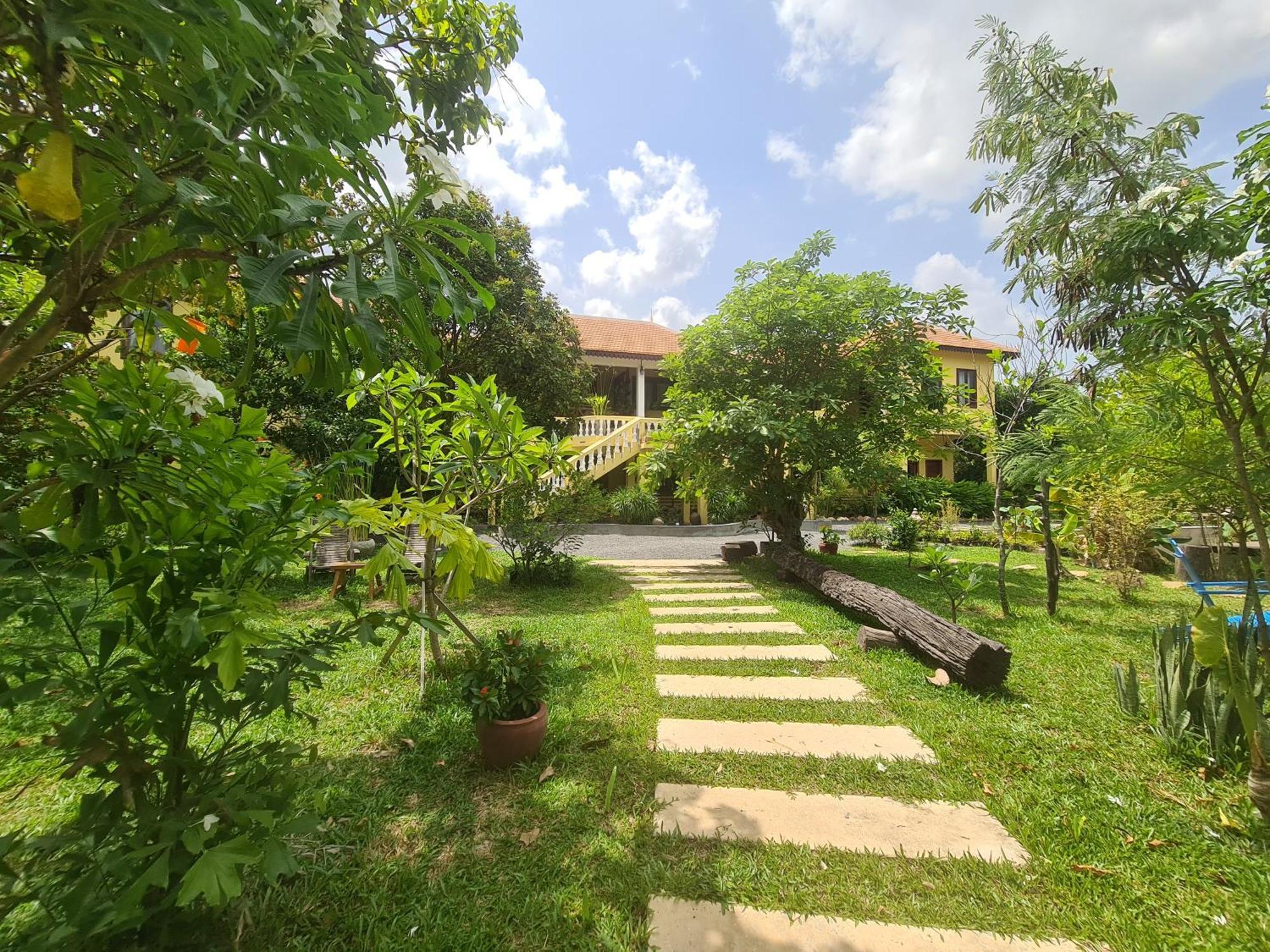 Villa Romduol Kampot Exterior foto